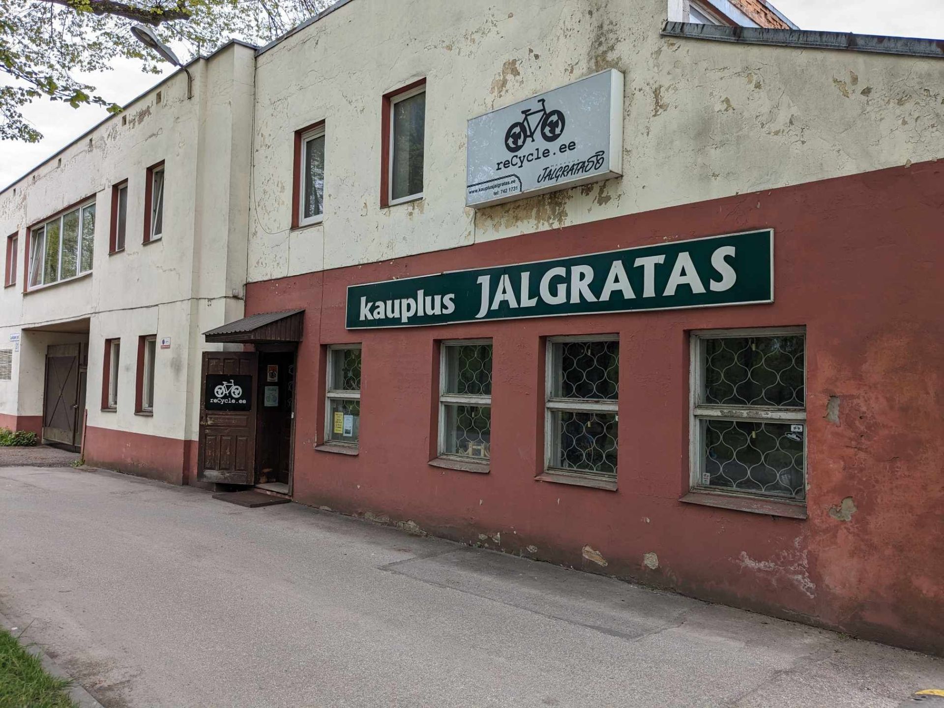 Tartu Bicycle Shop New and Used Bicycles, Bicycle Rental in Tartu, Bicycle Repairs and Maintenance, Ice Skate Sharpening, Bicycle Parts and Accessories, Transport for Maintenance Tartu and vicinity